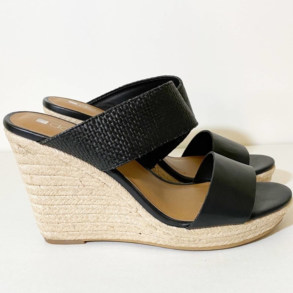 Dolcetta Wedge Heel Sandals - Great Condition - Women’s Size 8.5